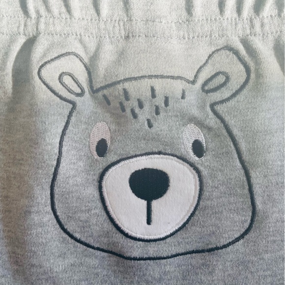 Baby Clothes - Picture 7 of 9